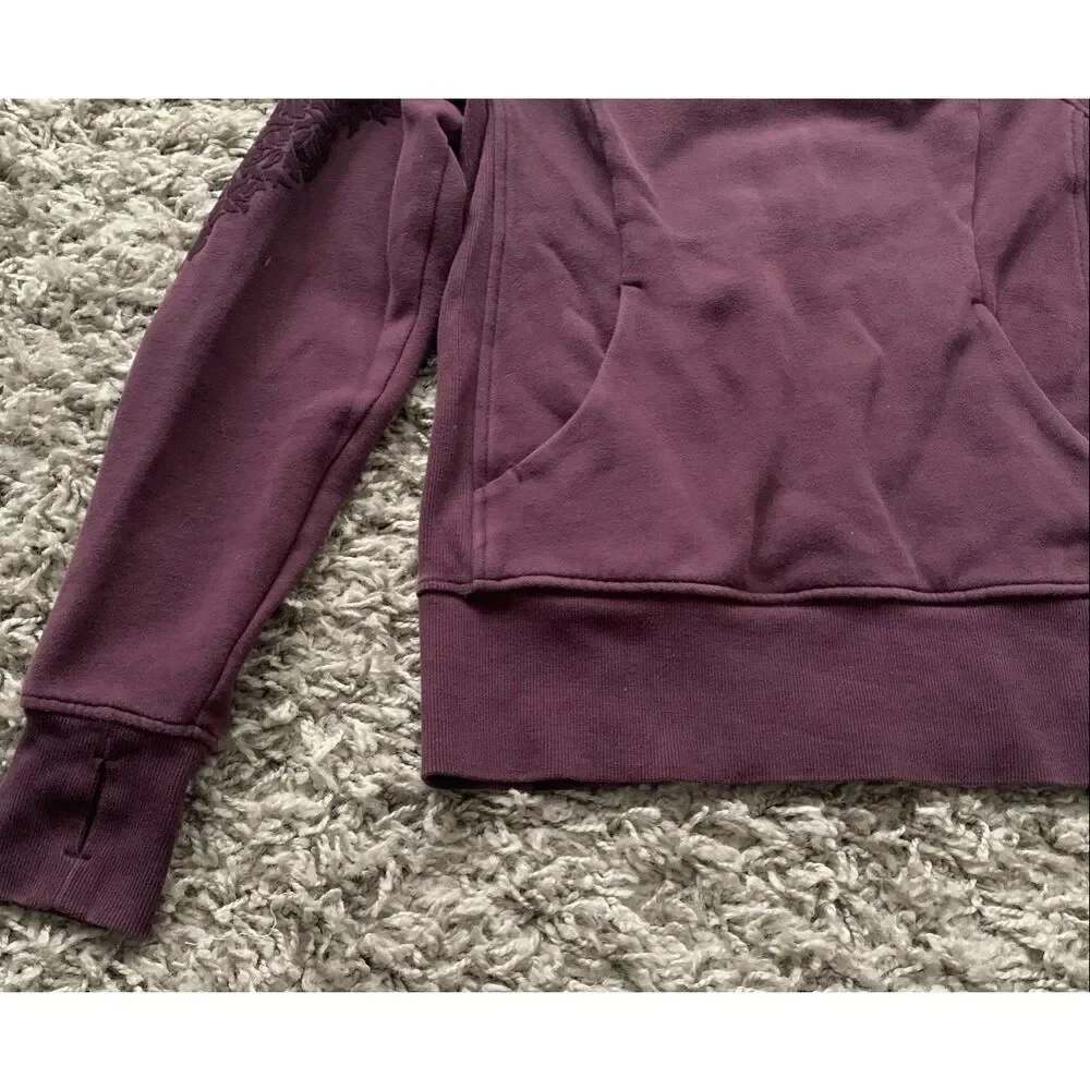 Lululemon Floral velvet Flock MAROON  Pullover Mock SWEATSHIRT sz 8